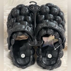 Kids Love Sparkly Black Bubble Shoes Size 2/3